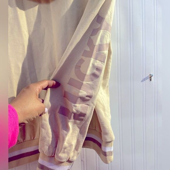 Lucky Charm Hoodie Bunny Design kangaroo pocket Sz L - Picture 4 of 8